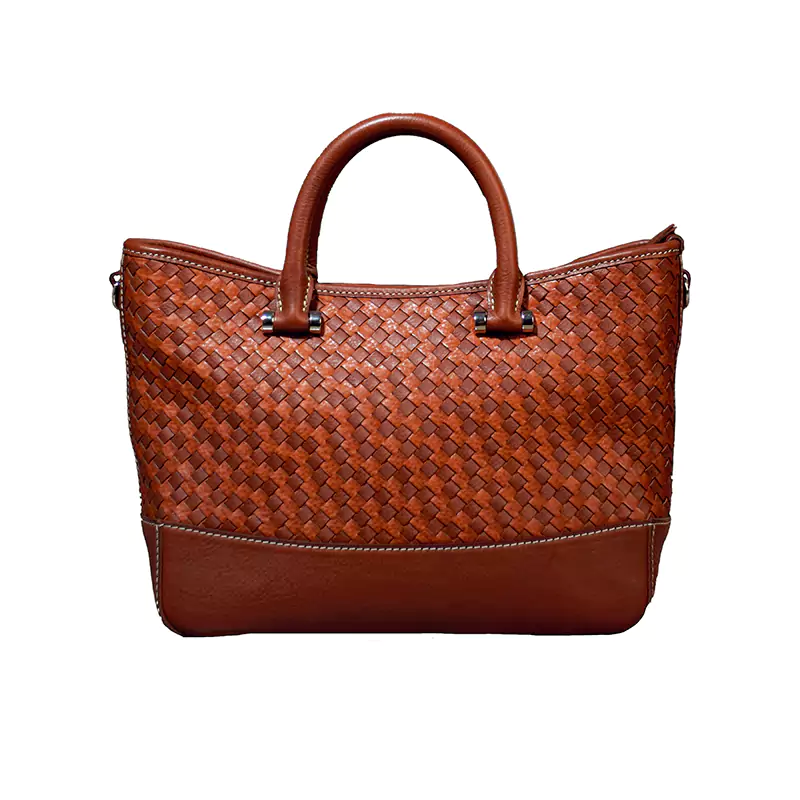 Crossbody kabelka z tkané kůže